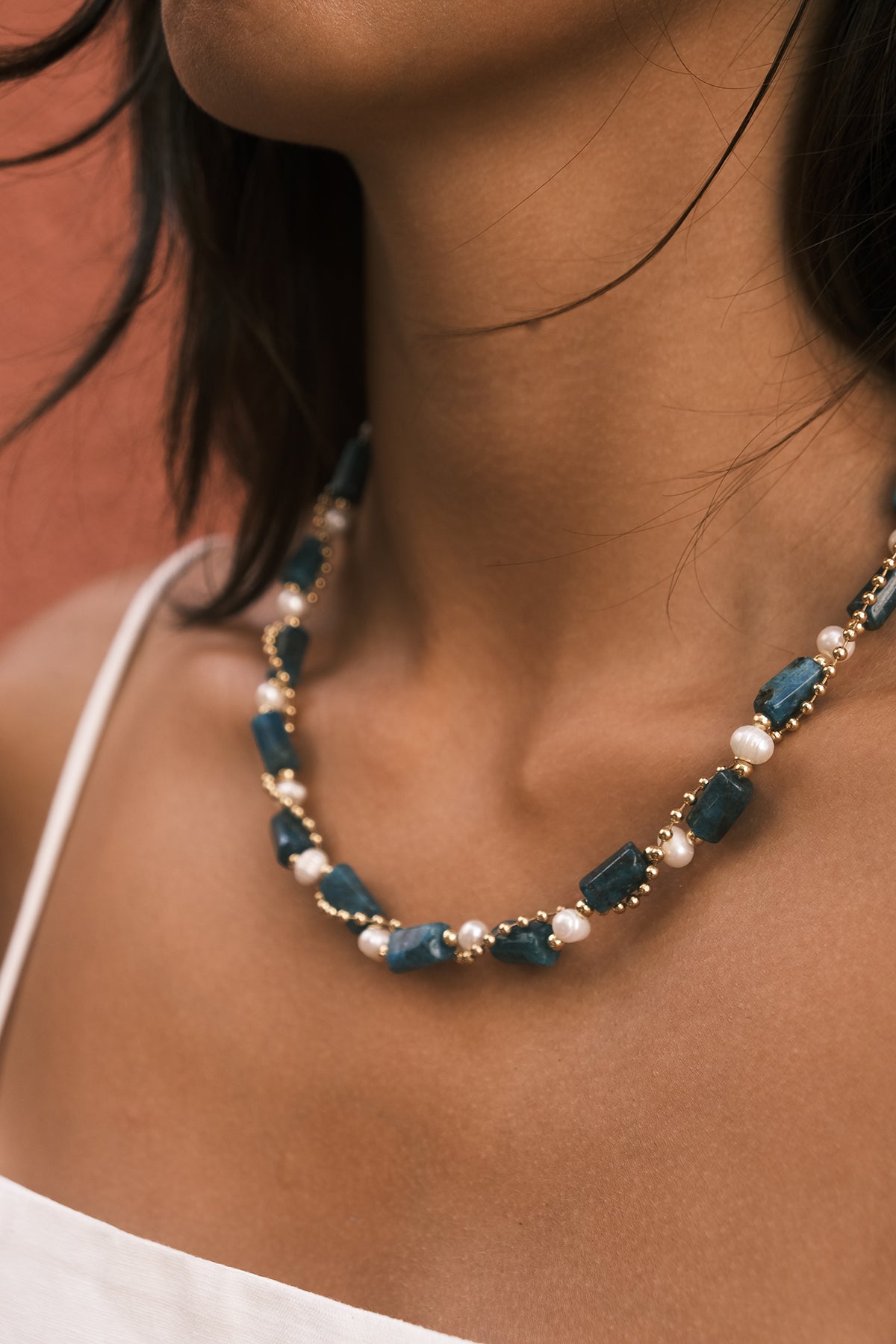 Apatit - Silindir Kesim Doğal Taş Top Zincir Kombin Kolye