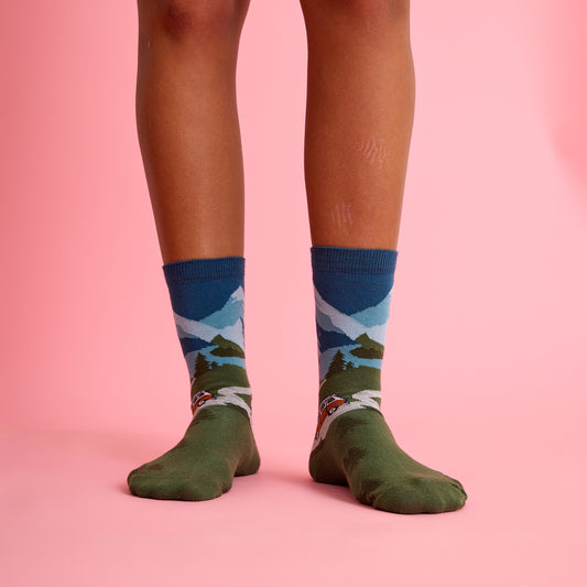 Dağ Turuncu Karavan Desenli Renkli Çorap