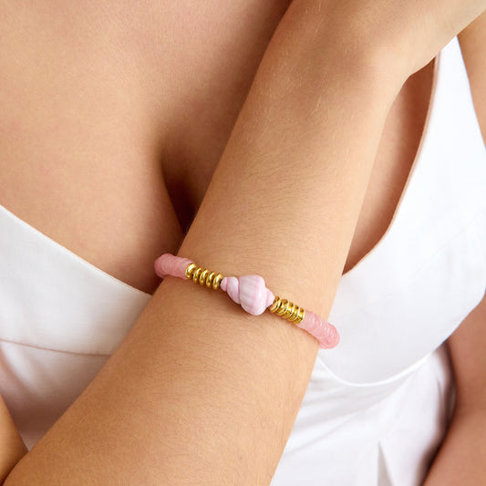 Pembe kuvars taşlı, pembe murano charm ve altın detaylı yaz bilekliği – SOA Jewellery Soléna Koleksiyonu