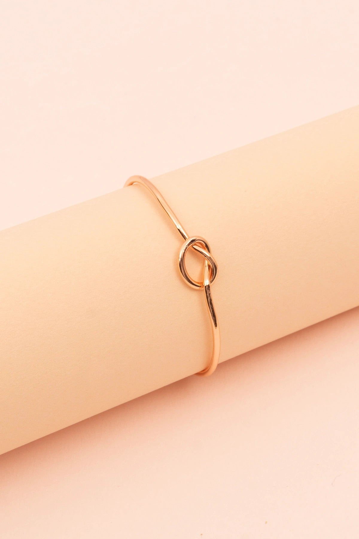 Minimal Düğüm Figürlü Rose Kaplama Kelepçe Bileklik