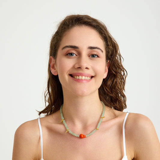 Aventurin taşı ve turuncu murano cam charm ile tasarlanmış altın detaylı el yapımı yaz kolyesi – SOA Jewellery Luma