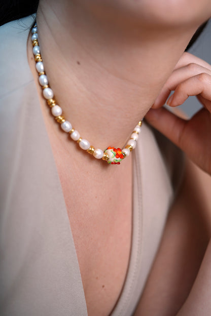Floral Pearls Tasarım İnci Dizi Kolye Krem-Kırmızı
