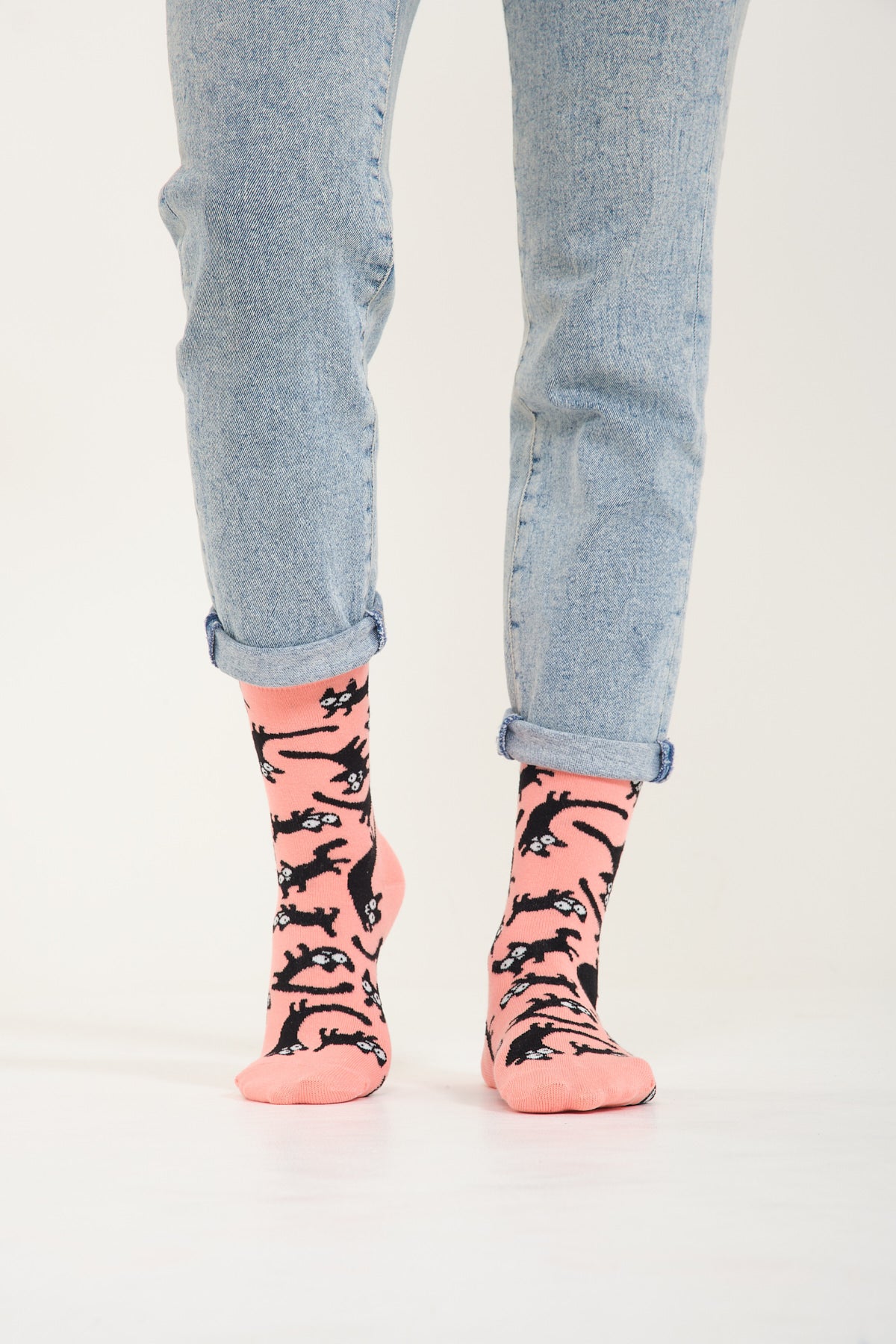 Pembe Kedi Desenli Renkli Çorap