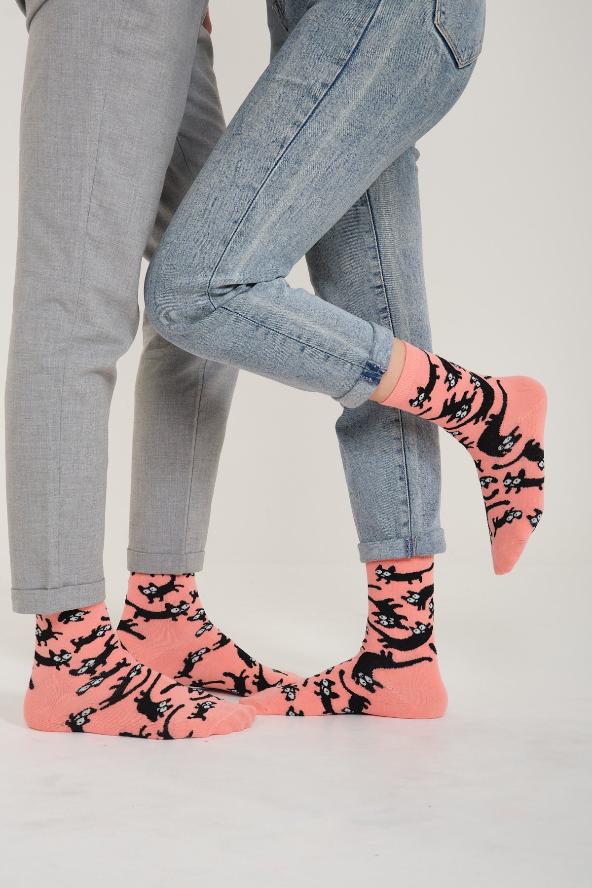 Pembe Kedi Desenli Renkli Çorap