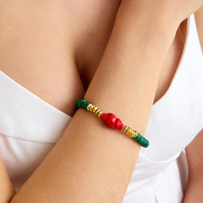 Malahit taşlı, kırmızı murano cam charm ve altın detaylı el yapımı bileklik – SOA Jewellery Soléna Koleksiyonu