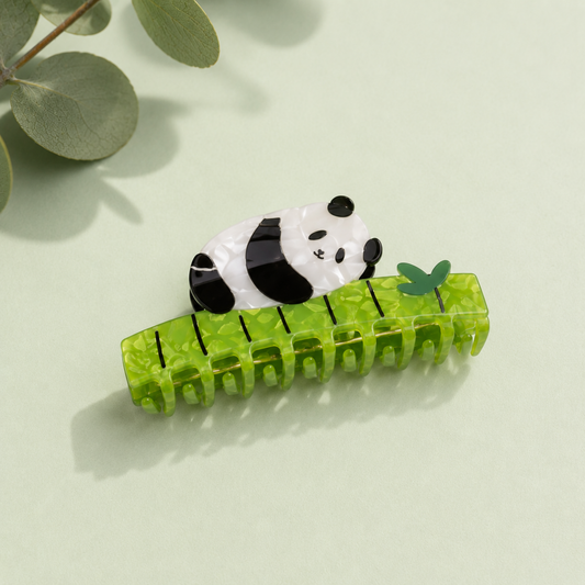 Yeşil bambu üzerinde panda figürlü Bambu Panda mandal saç tokası.