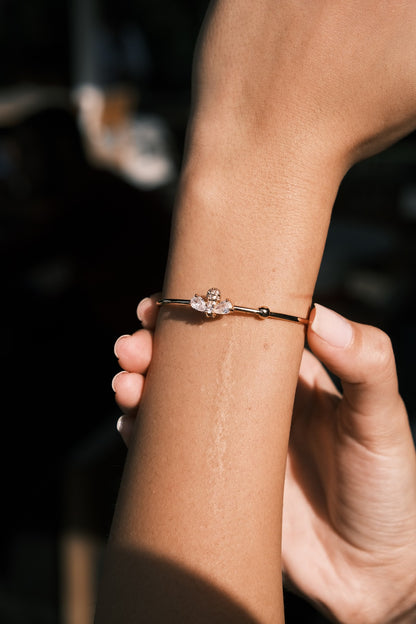 Love Bee Minimal Kelepçe Bileklik