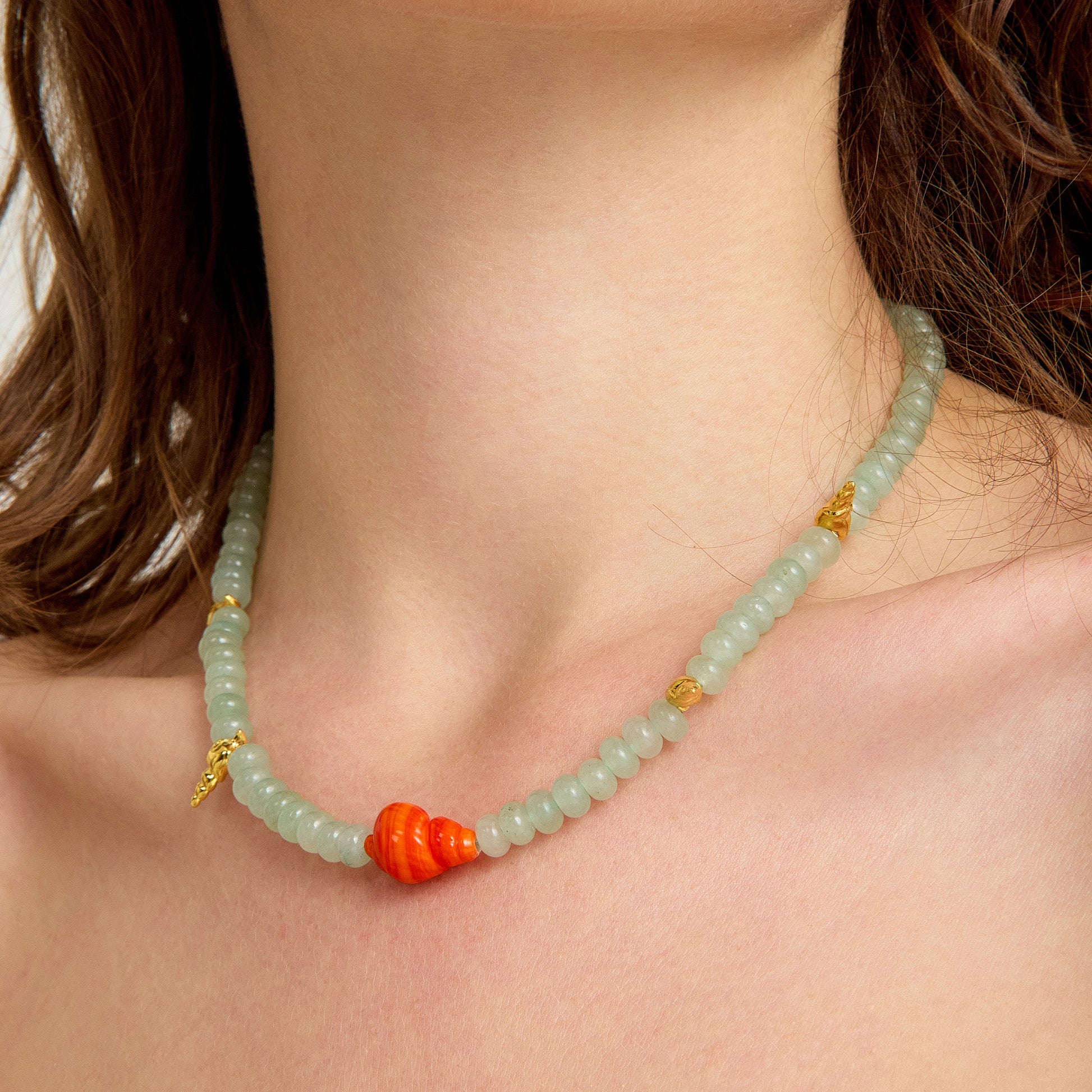 Aventurin taşı ve turuncu murano cam charm ile tasarlanmış altın detaylı el yapımı yaz kolyesi – SOA Jewellery Luma