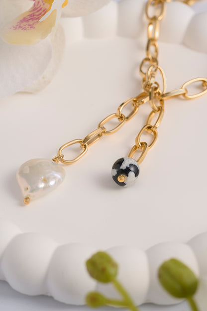Siyah Hint Akik & İnci Charm Zincir Sallantılı Kolye