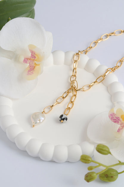 Siyah Hint Akik & İnci Charm Zincir Sallantılı Kolye
